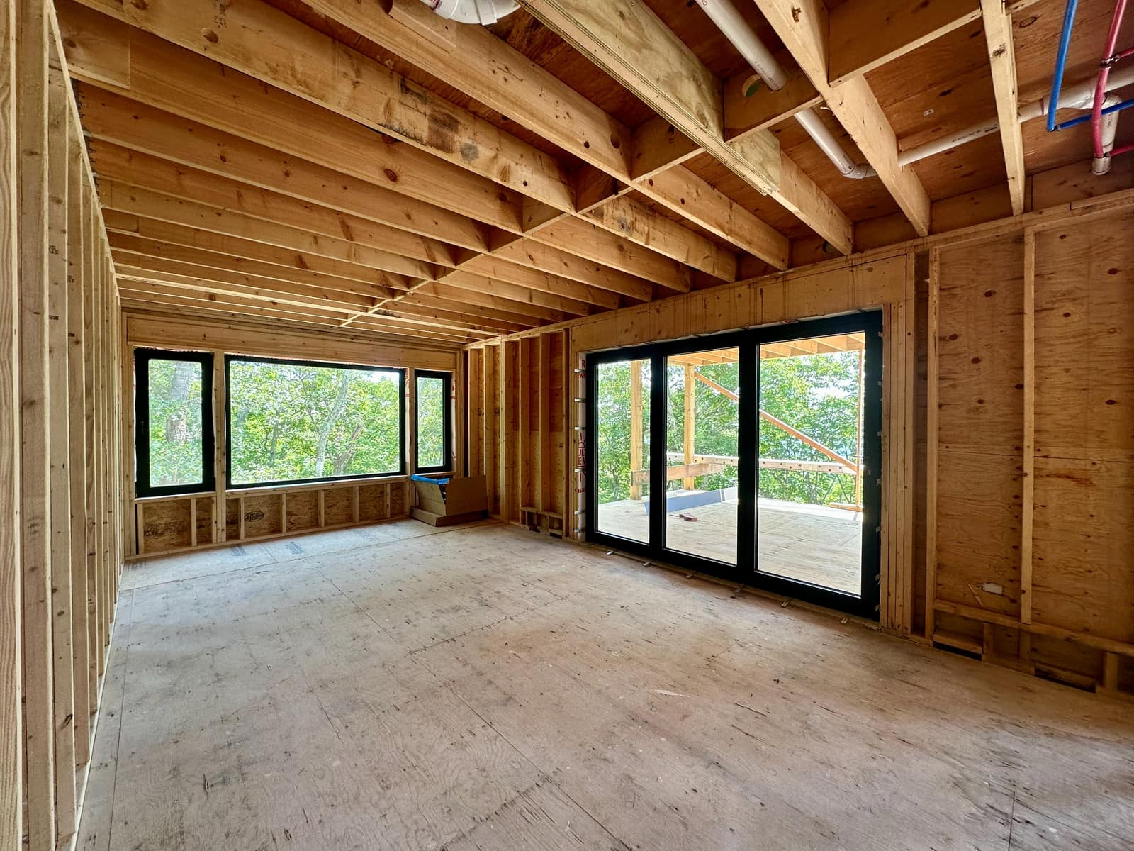 Living space with a clerestory band above the main glazing.