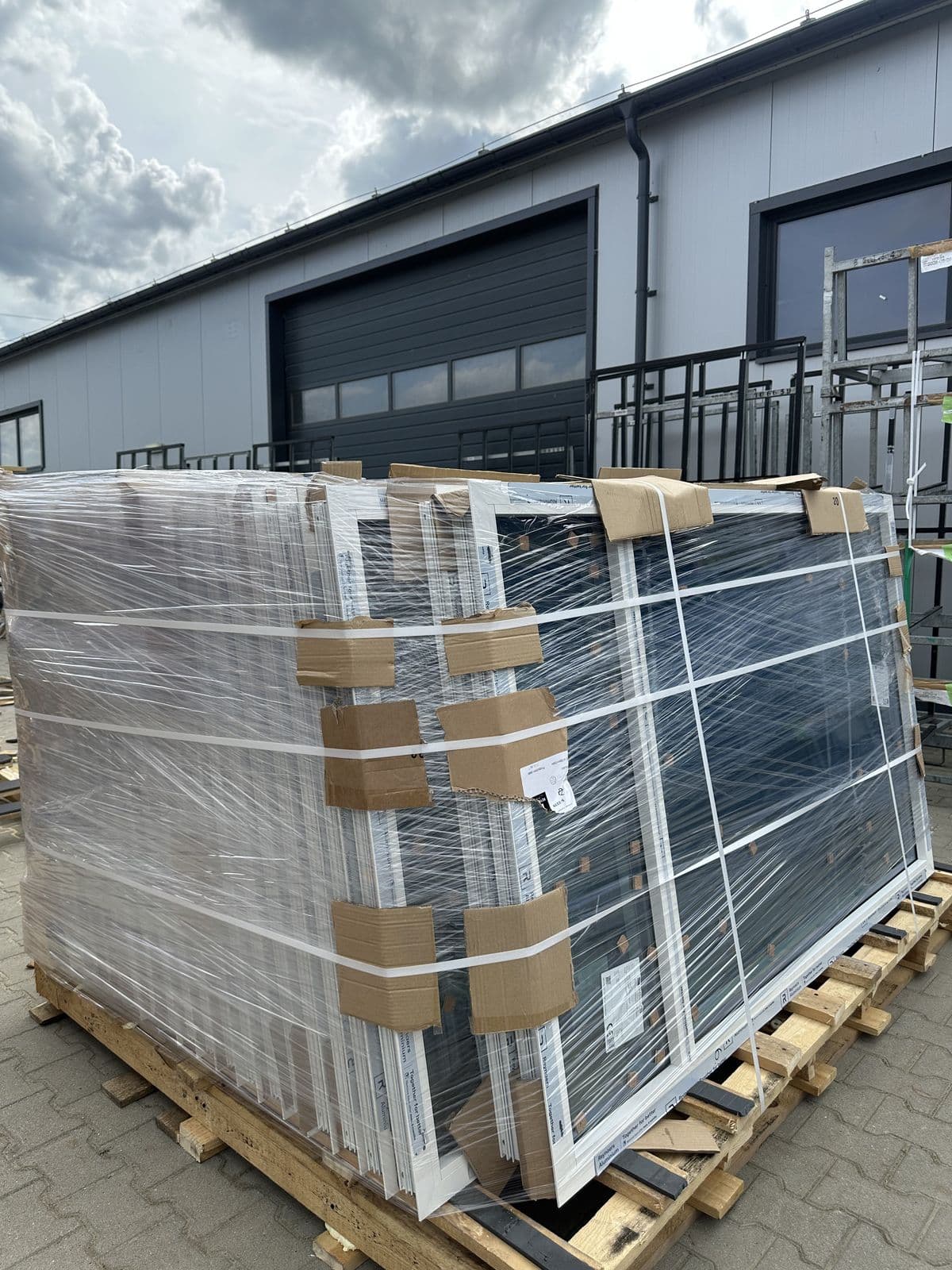 Warehouse staging
